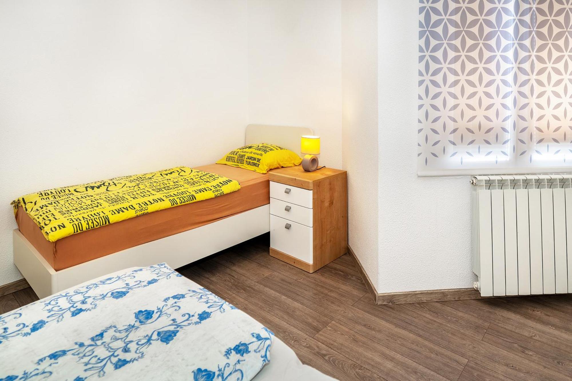 Apartments Dujmovic With Terrace Baška Buitenkant foto